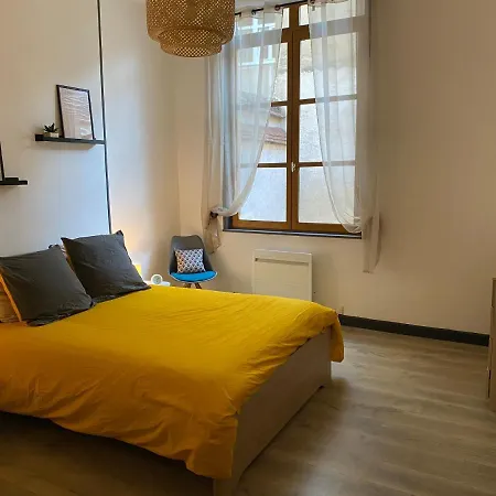 Apartment Joli Quartier Historique, 5 Pers *